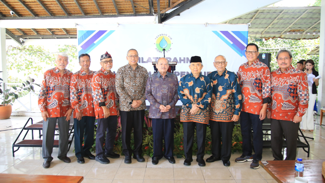 SERAH TERIMA JABATAN KEPENGURUSAN YAYASAN AIR ADHI EKA